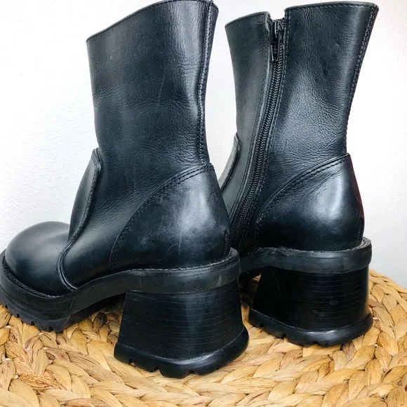 Steve Madden vintage 90’s Hott black leather CHUNKY platform combat boots sz 6.5 - Picture 2 of 7
